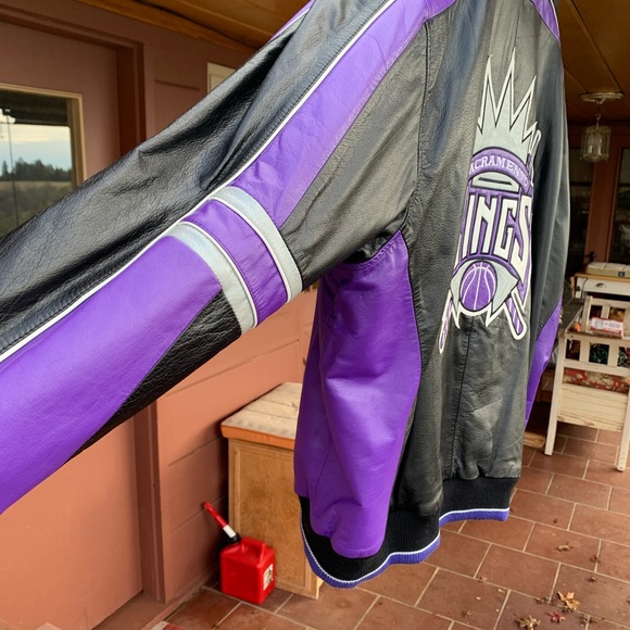 LEATHER SACRAMENTO KINGS JACKET - Picture 3 of 5